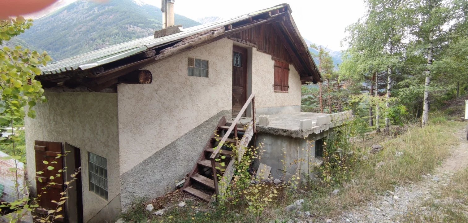 Vente Maison de 85m²  à Saint-Étienne-de-Tinée