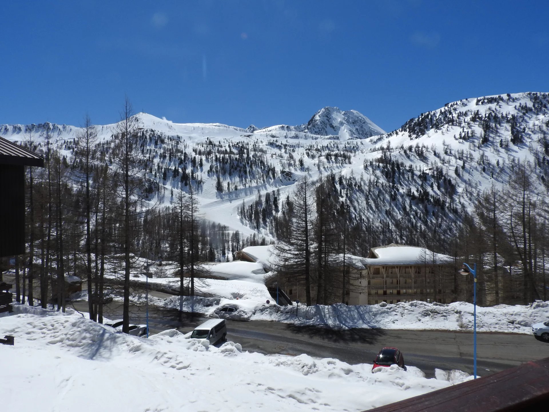 2 PIECES HAMEAU très lumineux