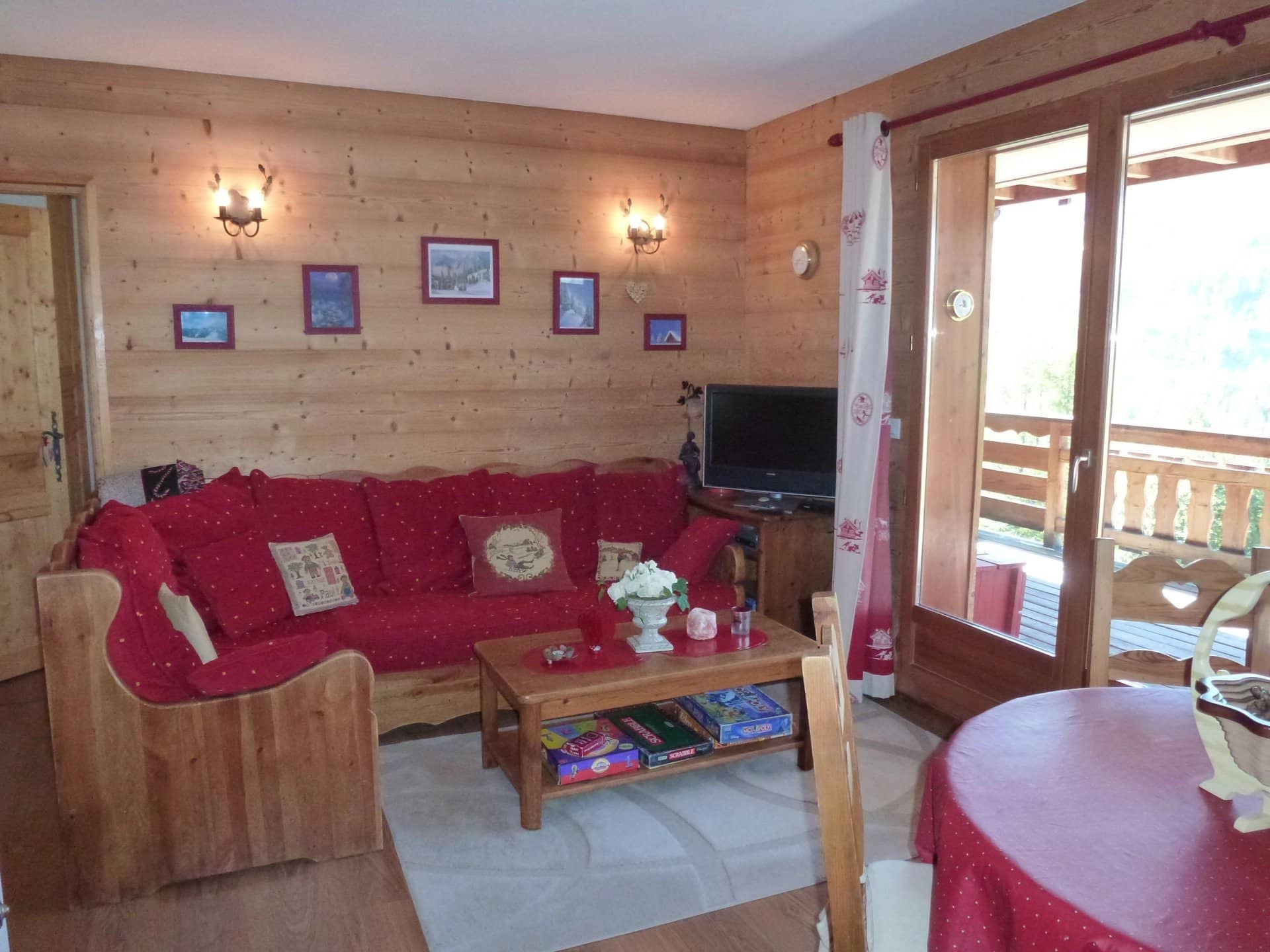 TRES BEL APPARTEMENT HAUTEUR STATION